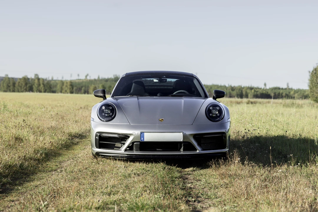 2024 Porsche 992 Carrera GTS - Image 10 of 31