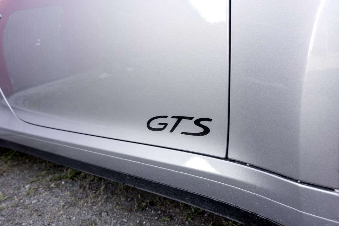 2024 Porsche 992 Carrera GTS - Image 16 of 31