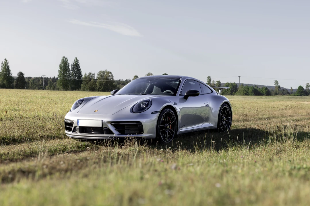 2024 Porsche 992 Carrera GTS - Image 9 of 31
