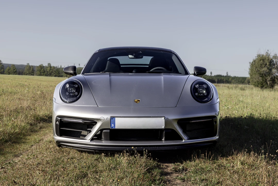 2024 Porsche 992 Carrera GTS - Image 2 of 31