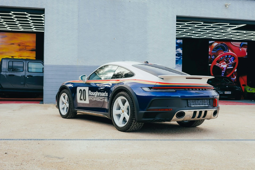 2024 Porsche 992 Dakar - Image 13 of 21
