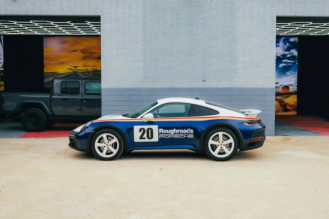 2024 Porsche 992 Dakar - Image 12 of 21