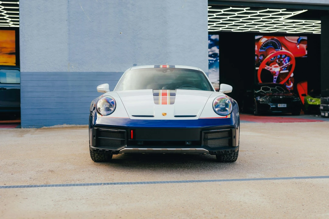 2024 Porsche 992 Dakar - Image 10 of 21