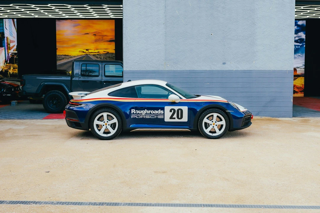2024 Porsche 992 Dakar - Image 16 of 21