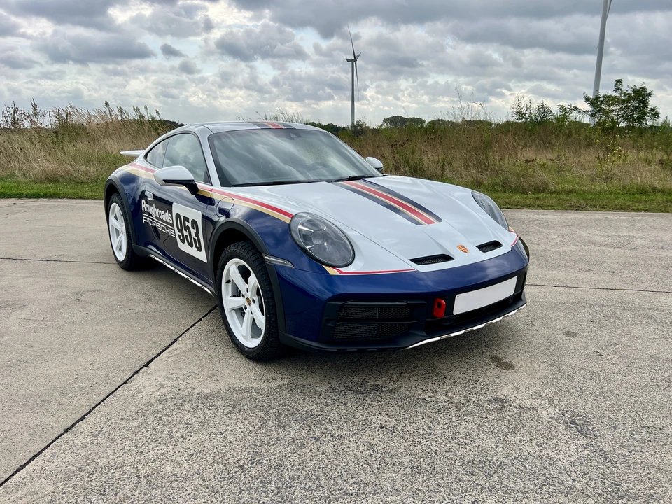 2024 Porsche 992 Dakar - Image 11 of 31