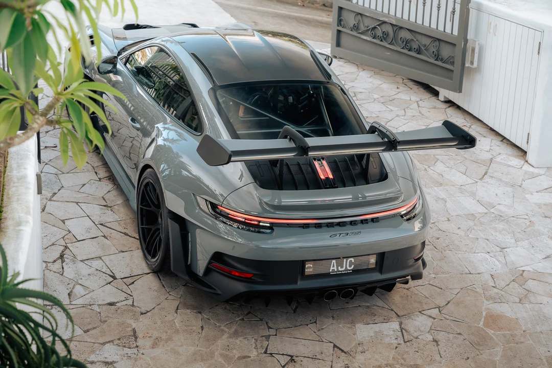 2024 Porsche 992 Carrera S - Image 24 of 31