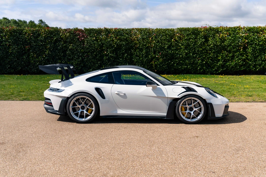 2024 Porsche 992 GT3 RS - Image 16 of 31