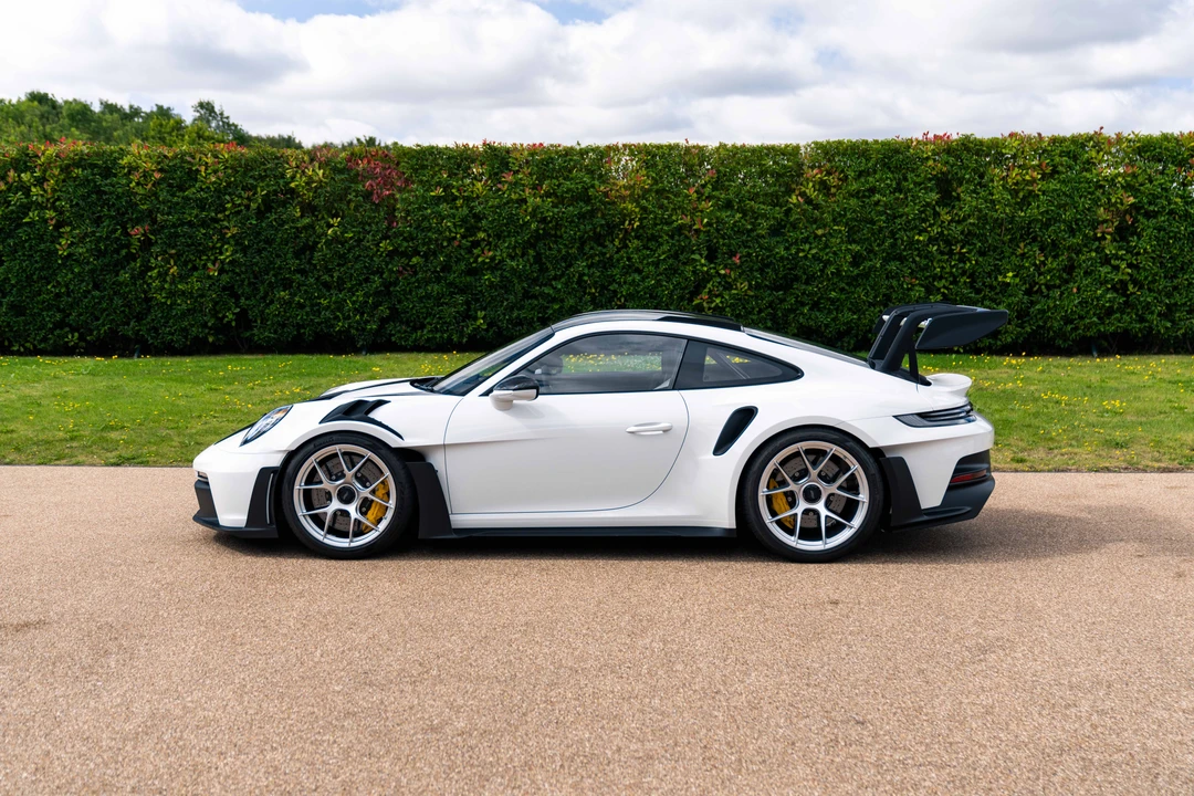 2024 Porsche 992 GT3 RS - Image 4 of 31