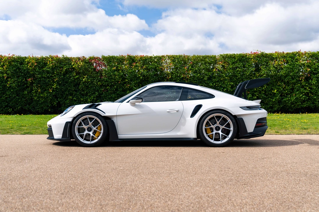 2024 Porsche 992 GT3 RS - Image 12 of 31