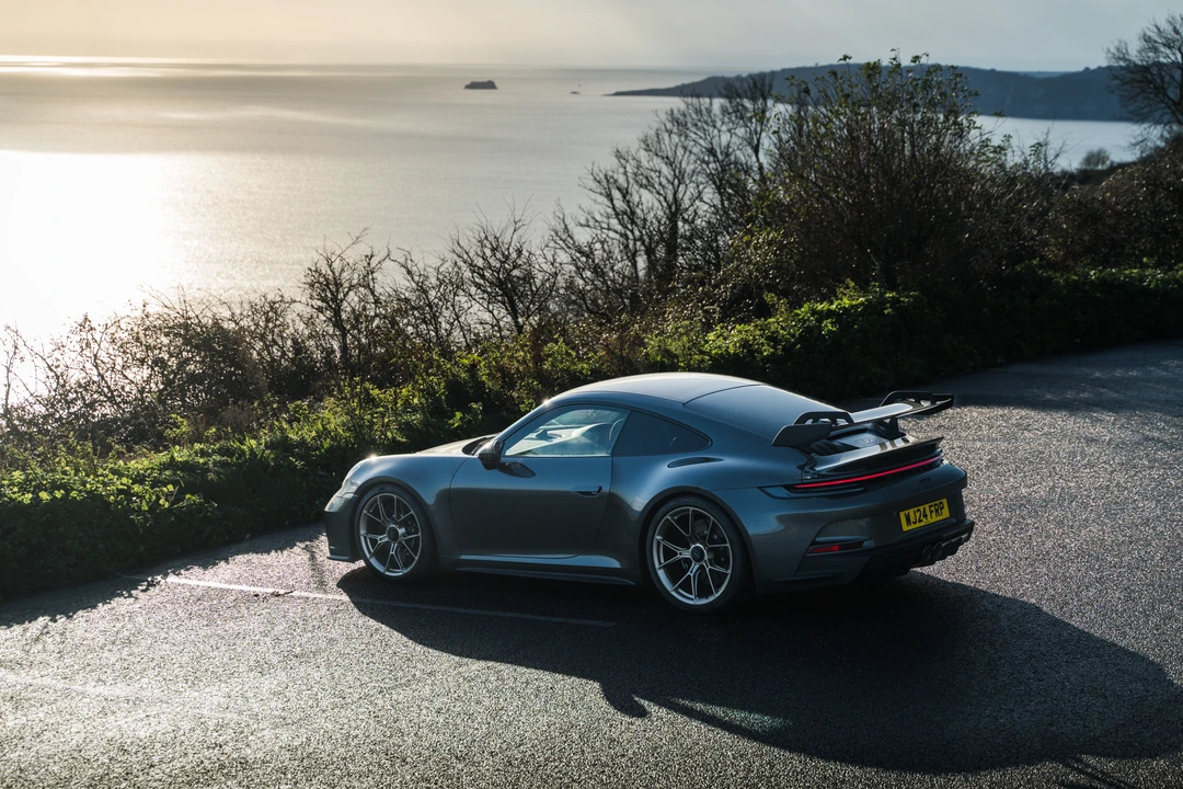 2024 Porsche 992 GT3 - Image 12 of 31