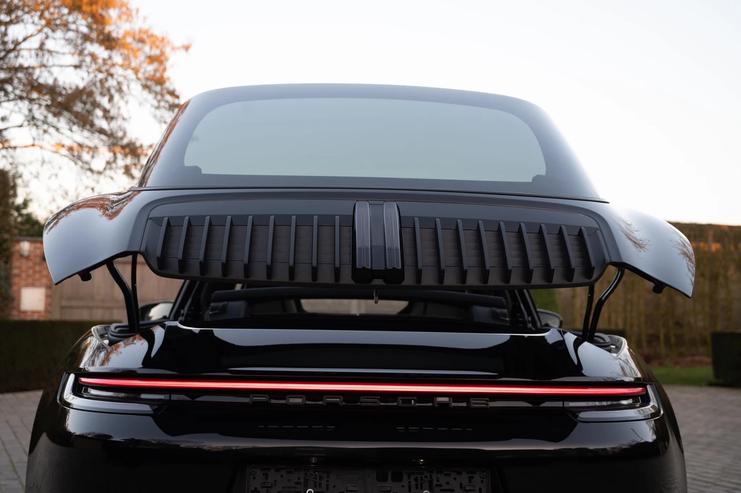 2024 Porsche 992 Carrera - Image 30 of 31