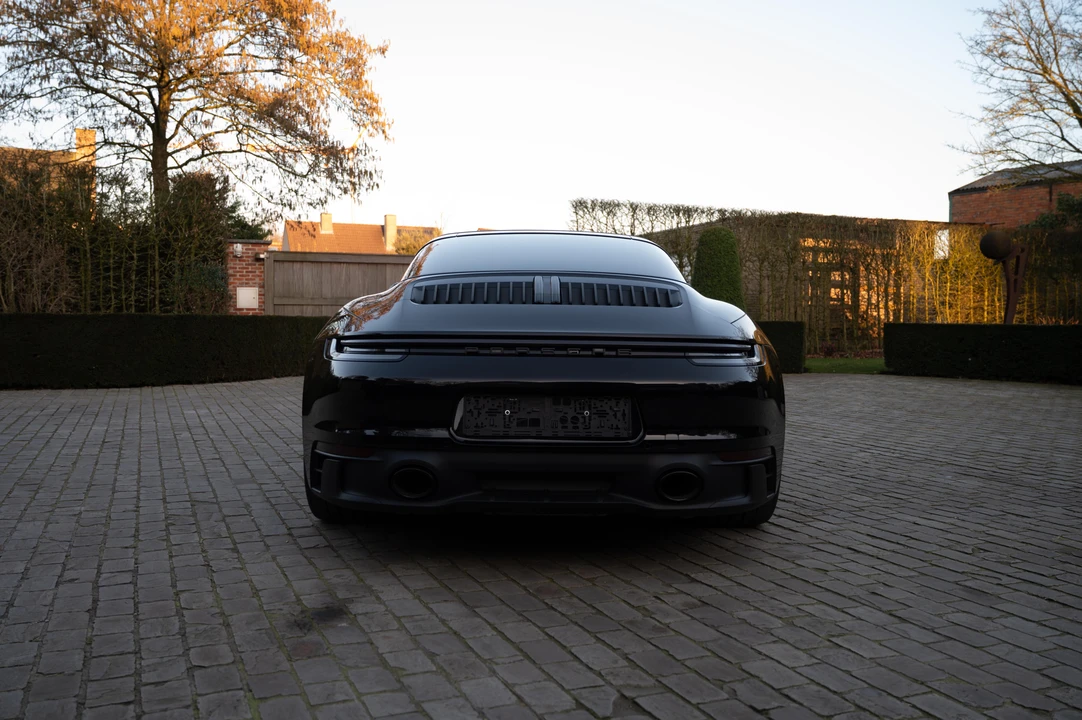 2024 Porsche 992 Carrera - Image 21 of 31