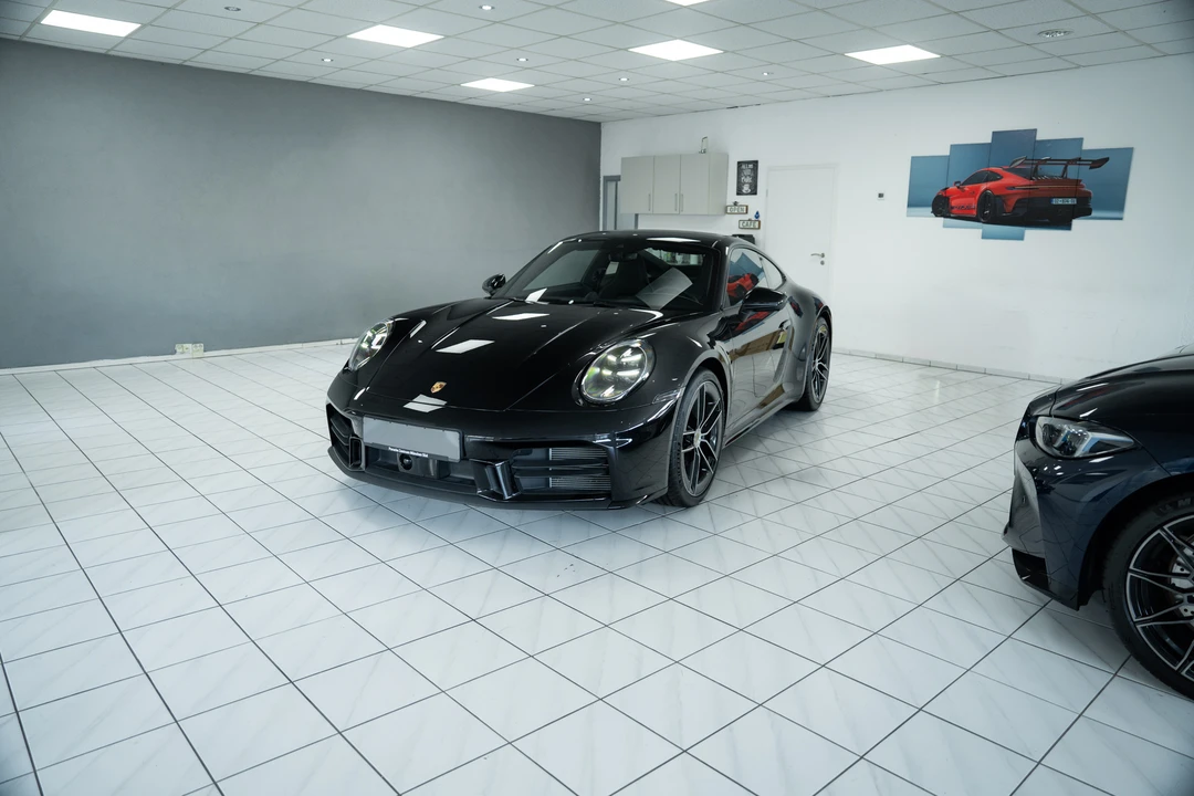 2024 Porsche 992 Carrera - Image 14 of 31