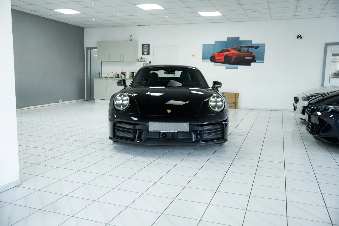 2024 Porsche 992 Carrera - Image 13 of 31