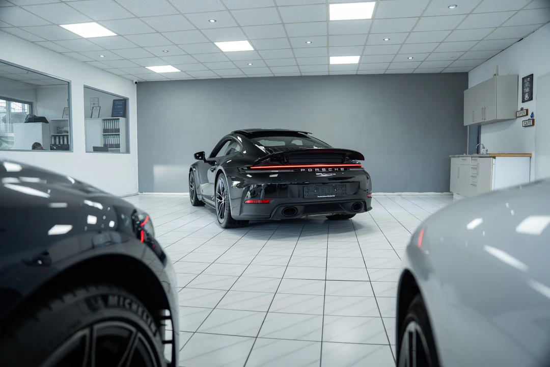 2024 Porsche 992 Carrera - Image 20 of 31