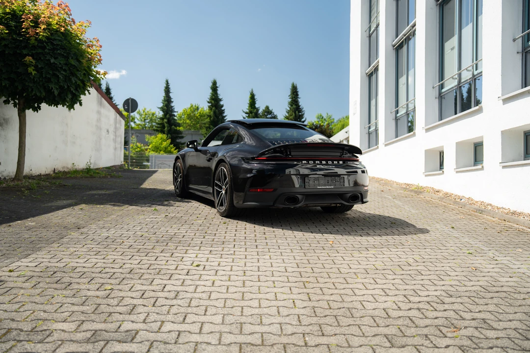 2024 Porsche 992 Carrera - Image 10 of 31