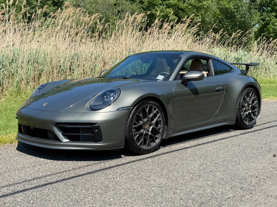 2024 Porsche 992 Carrera GTS - Image 19 of 31