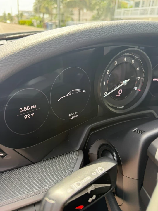 2024 Porsche 992 Carrera 4S - Image 16 of 31