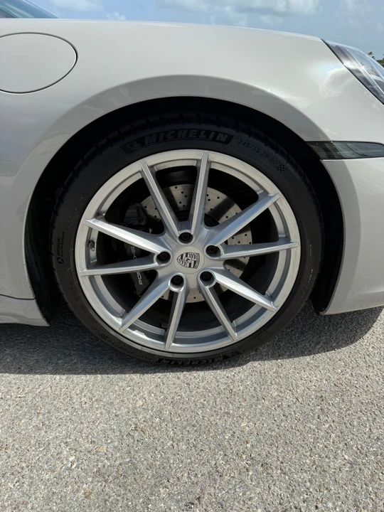 2024 Porsche 992 Carrera 4S - Image 21 of 31