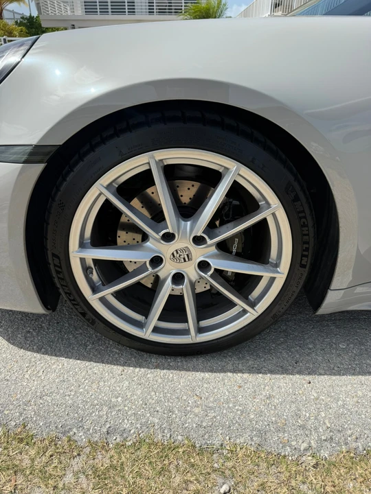 2024 Porsche 992 Carrera 4S - Image 25 of 31