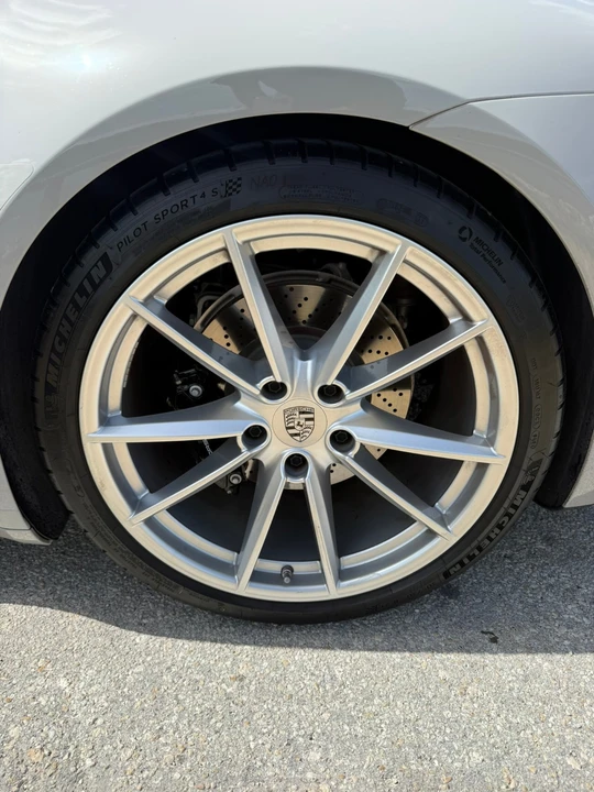2024 Porsche 992 Carrera 4S - Image 24 of 31