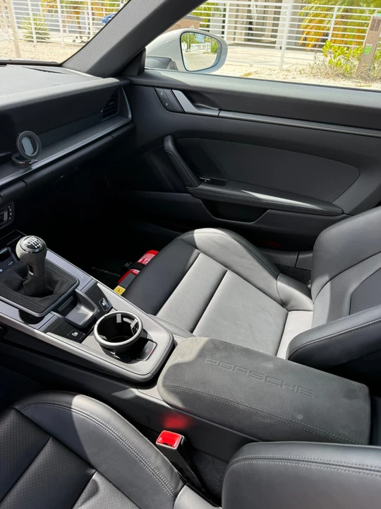 2024 Porsche 992 Carrera 4S - Image 15 of 31