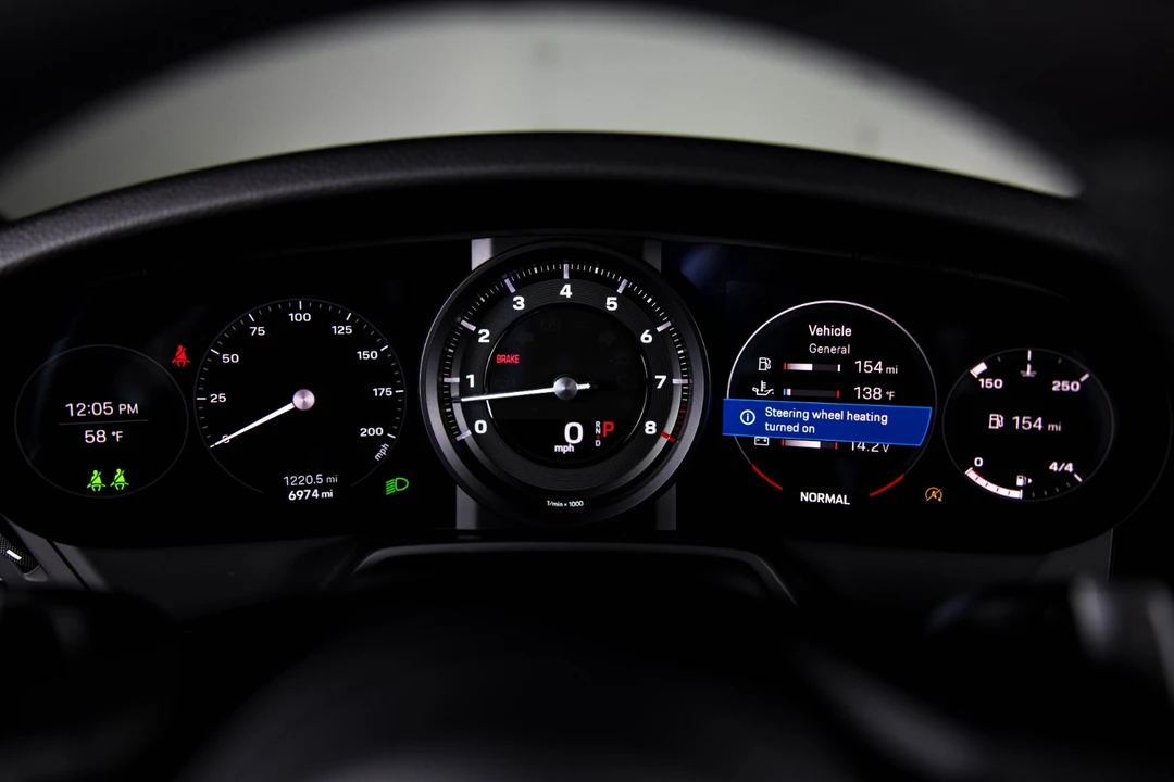 2024 Porsche - Image 22 of 31