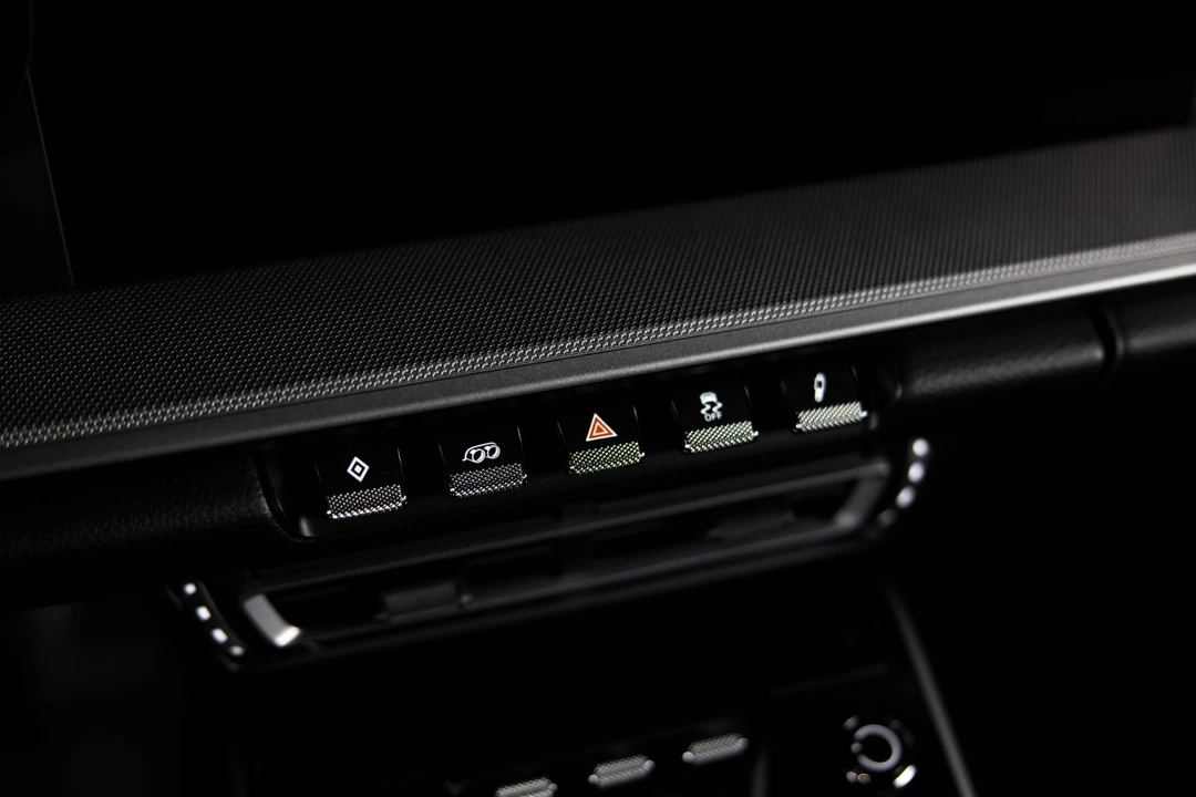 2024 Porsche - Image 27 of 31