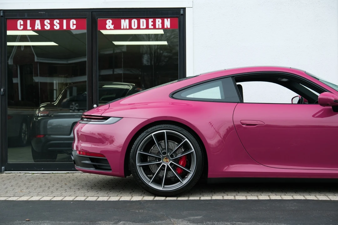 2024 Porsche 992 Carrera S - Image 10 of 31