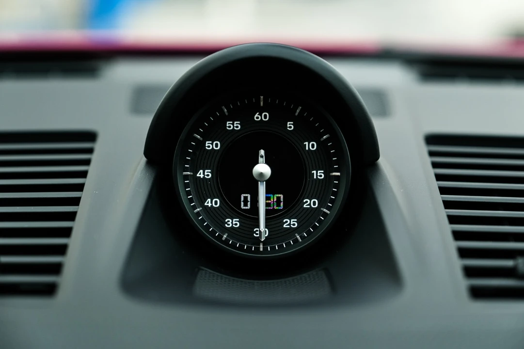 2024 Porsche 992 Carrera S - Image 27 of 31