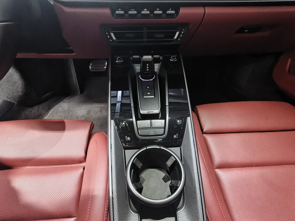 2024 Porsche 992 Carrera S - Image 12 of 20