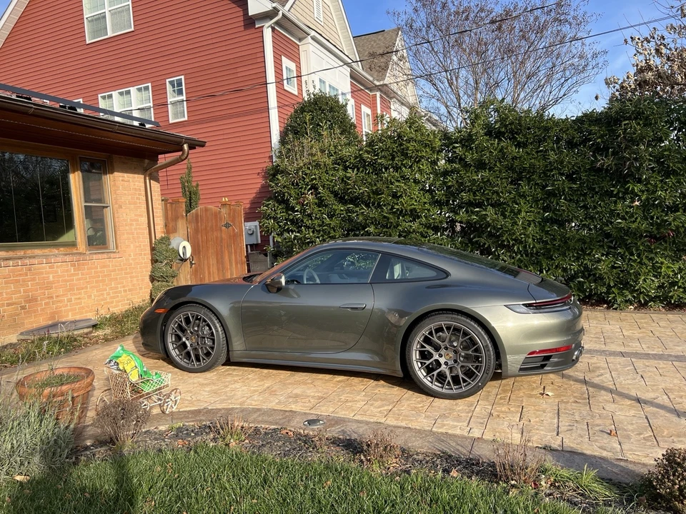 2024 Porsche 992 Carrera - Image 4 of 10