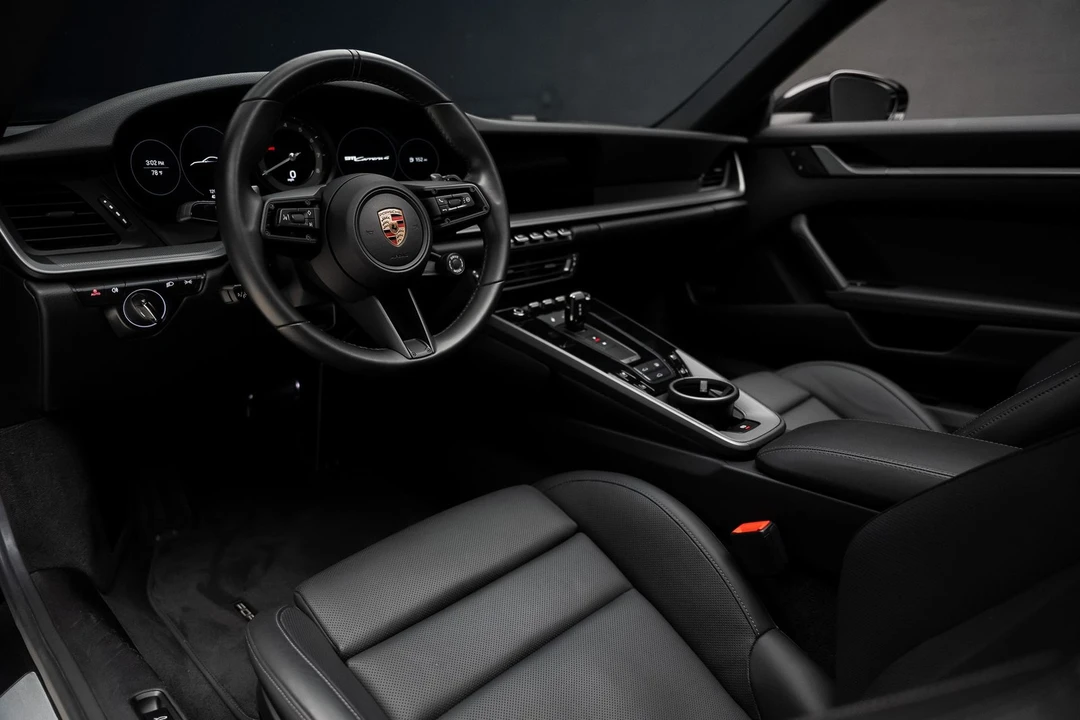 2024 Porsche 992 Carrera - Image 2 of 31