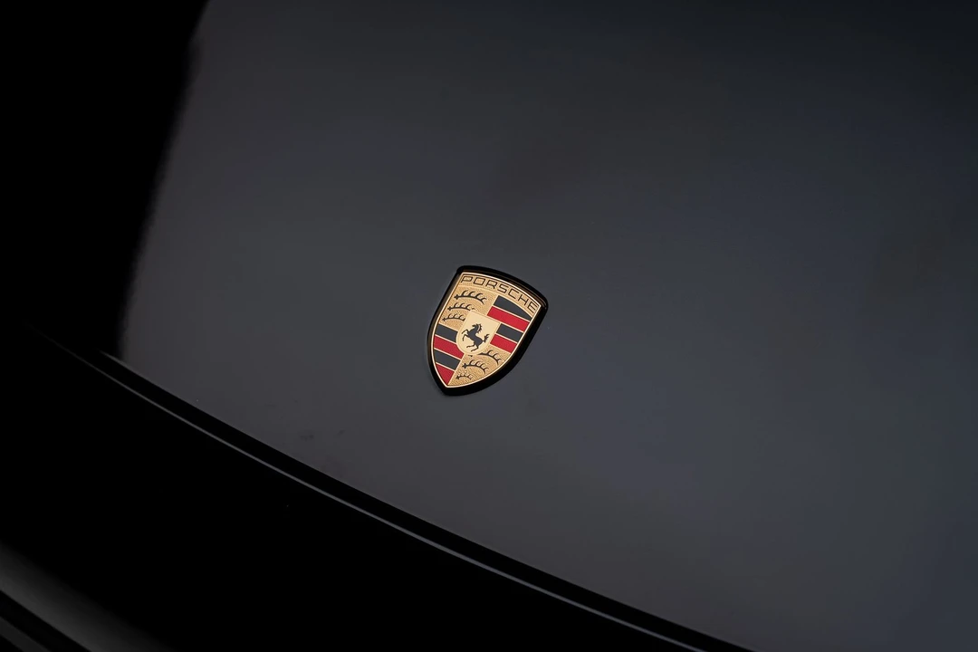2024 Porsche 992 Carrera - Image 13 of 31
