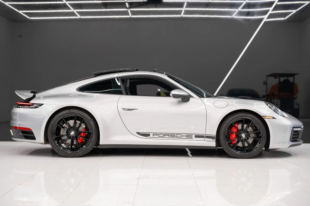 2024 Porsche 992 Carrera - Image 9 of 21