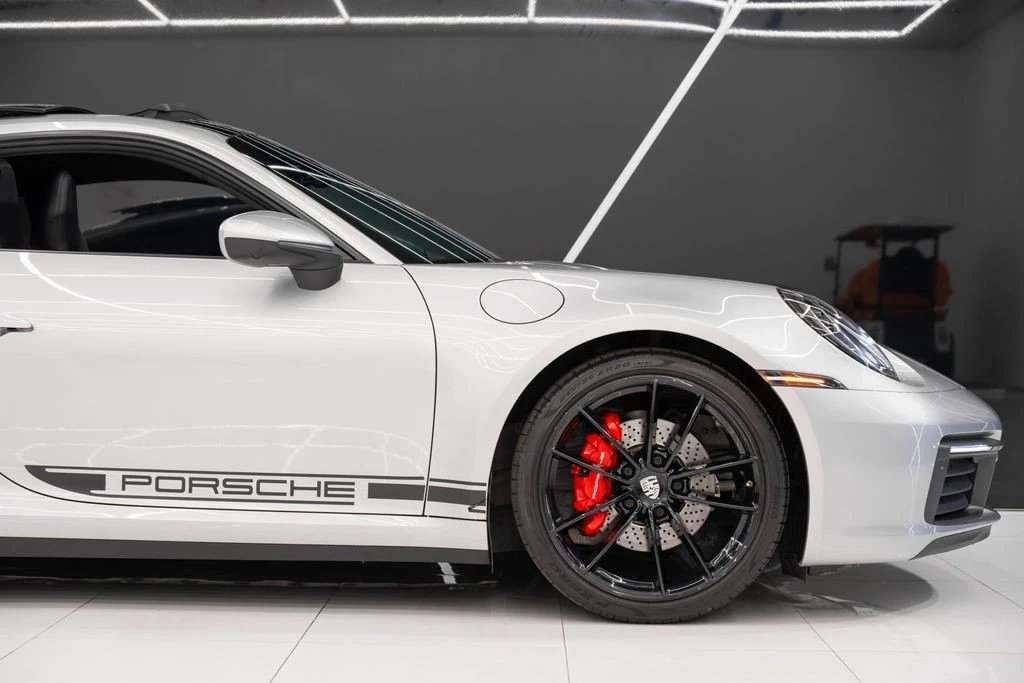 2024 Porsche 992 Carrera - Image 11 of 21