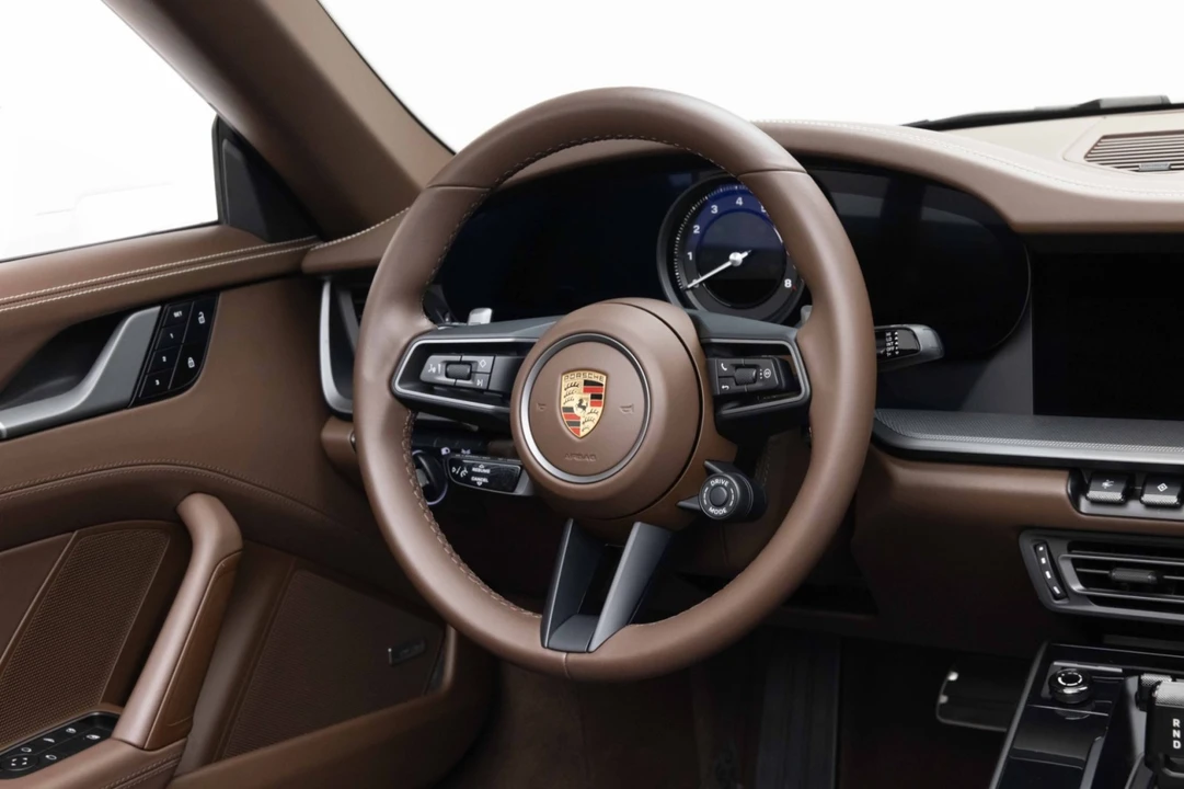 2024 Porsche 992 Carrera - Image 8 of 31