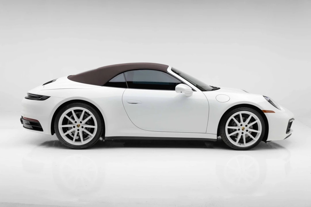 2024 Porsche 992 Carrera - Image 29 of 31