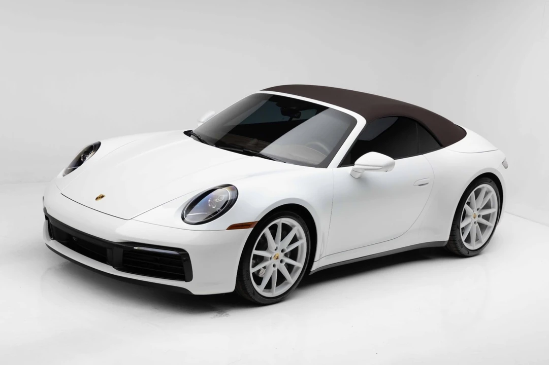 2024 Porsche 992 Carrera - Image 17 of 31