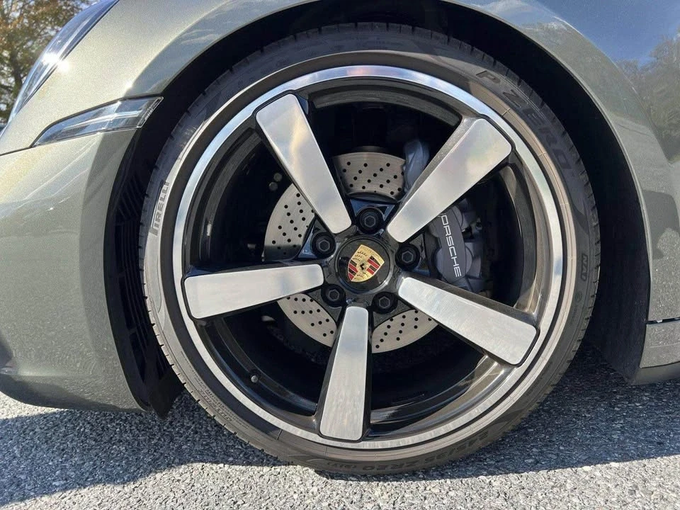 2024 Porsche 992 Carrera - Image 12 of 13