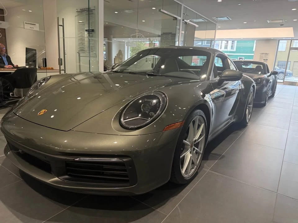2024 Porsche 992 Carrera - Image 4 of 10