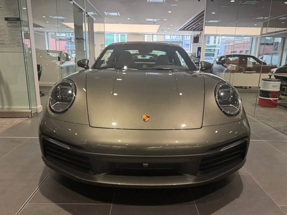 2024 Porsche 992 Carrera - Image 2 of 10