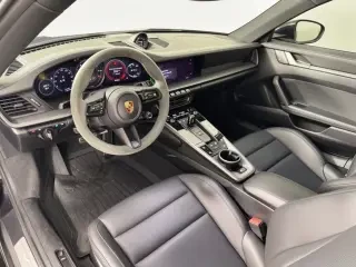 2024 Porsche 992 Carrera 4 - Image 29 of 31