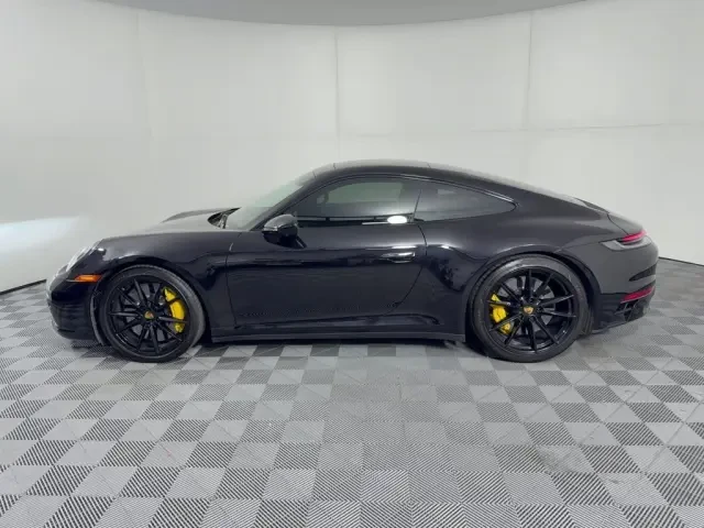 2024 Porsche 992 Carrera 4 - Image 14 of 31