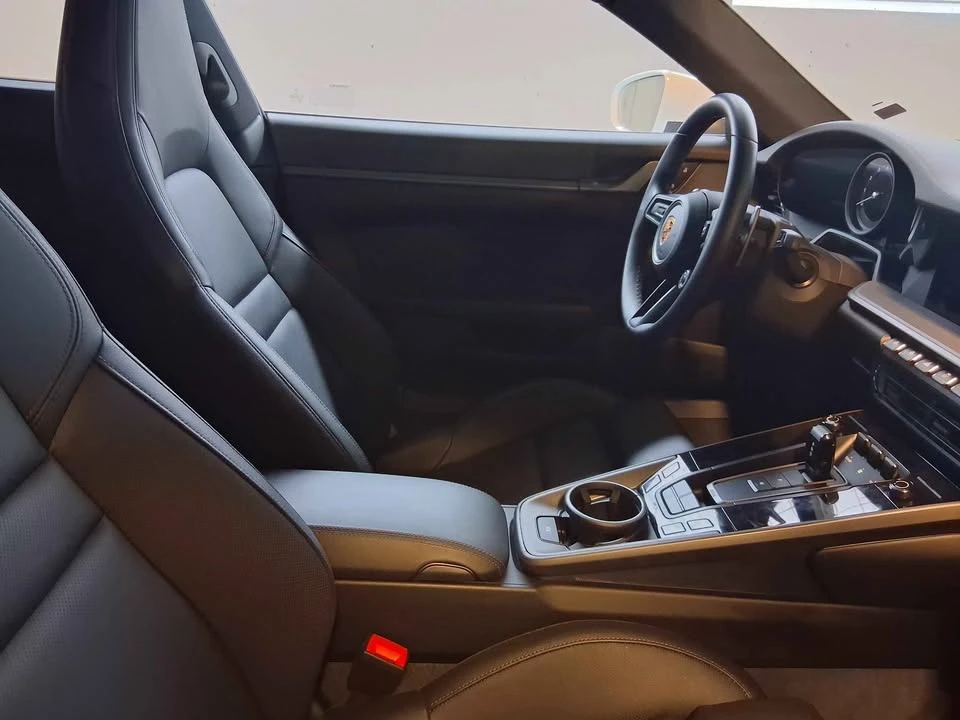 2024 Porsche 992 Carrera 4 - Image 6 of 6