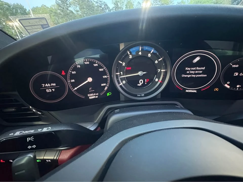 2024 Porsche 992 Carrera 4 - Image 4 of 6