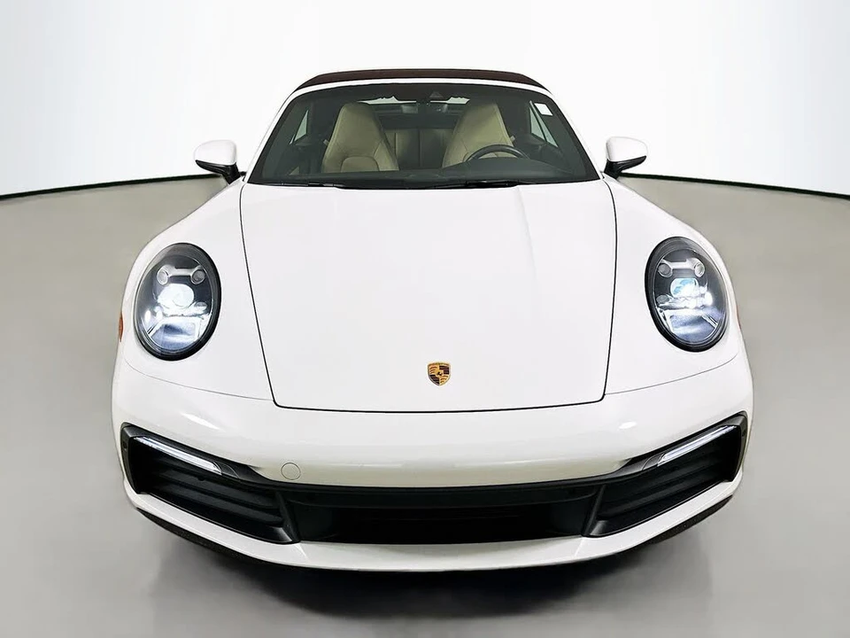 2024 Porsche 992 Carrera 4 - Image 2 of 31