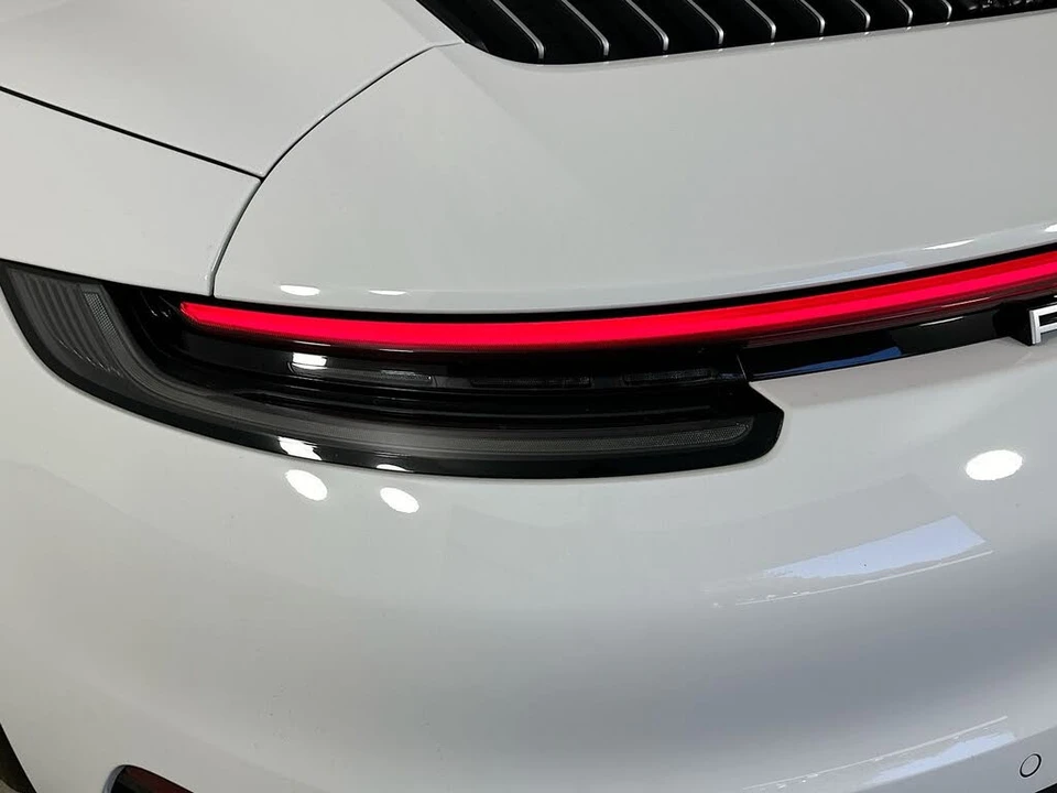 2024 Porsche 992 Carrera 4 - Image 12 of 31