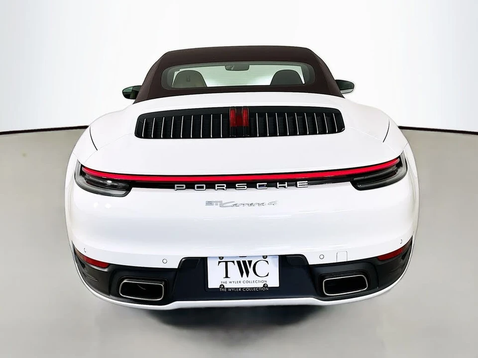 2024 Porsche 992 Carrera 4 - Image 6 of 31