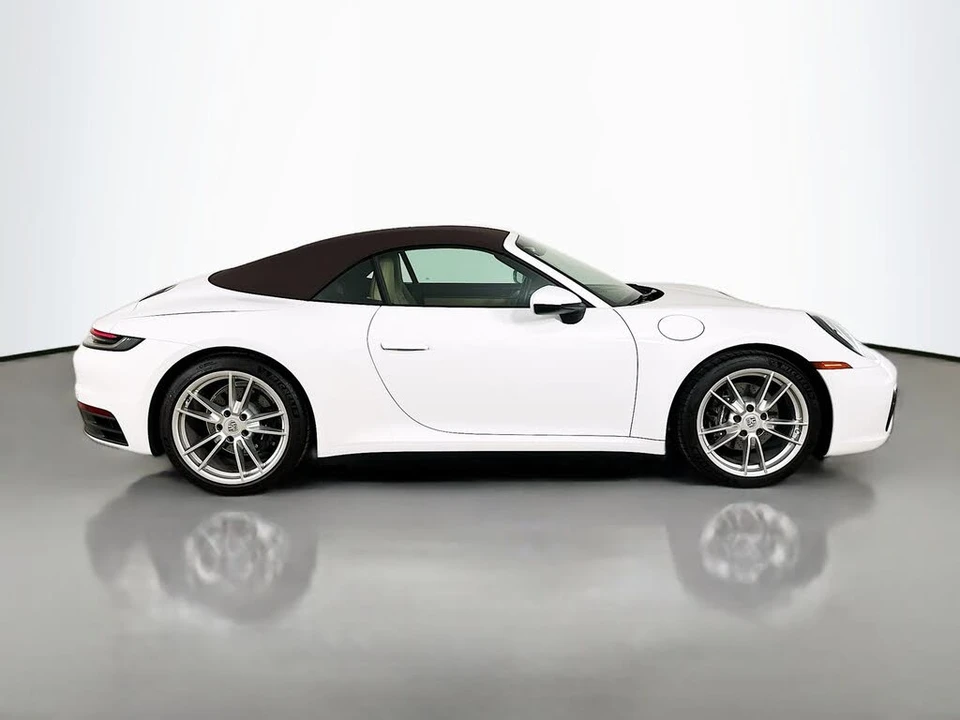 2024 Porsche 992 Carrera 4 - Image 4 of 31